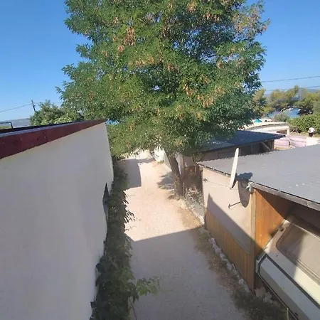 Apartment Budanovic